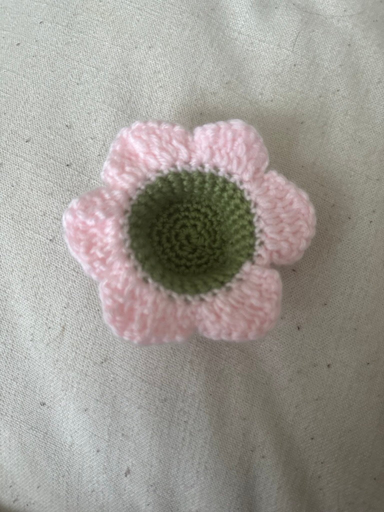 Crochet flower trays